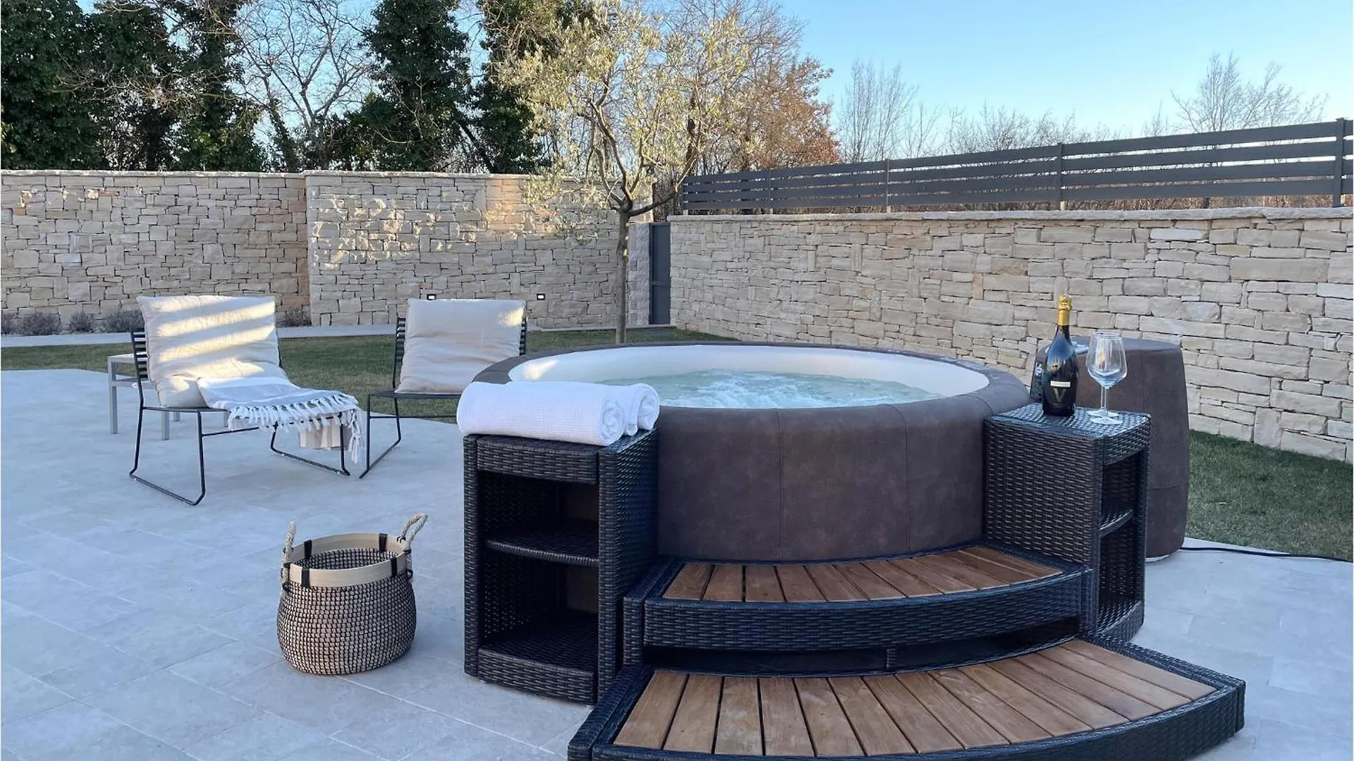 3 Bedroom Amazing Home In Matuhanci Matohanci